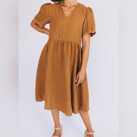 Piper & Scoot burnt orange midi dress with scalloped flutter sleeves - Picture 2 of 7